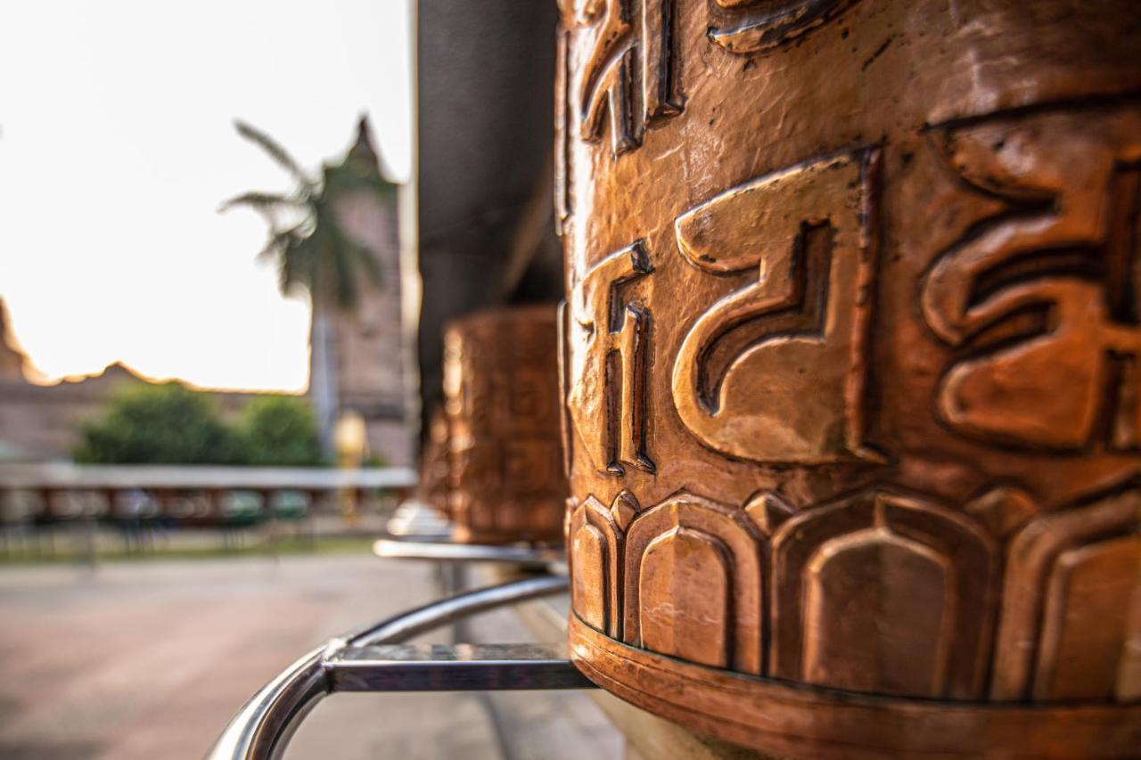 Amritara Suryauday Haveli Hotel Varanasi Bagian luar foto