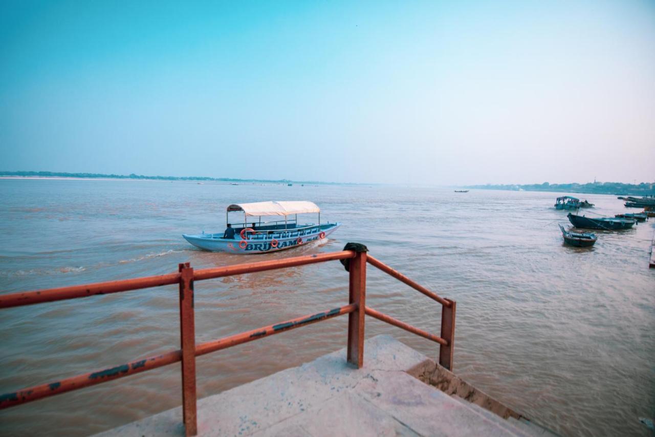 Amritara Suryauday Haveli Hotel Varanasi Bagian luar foto