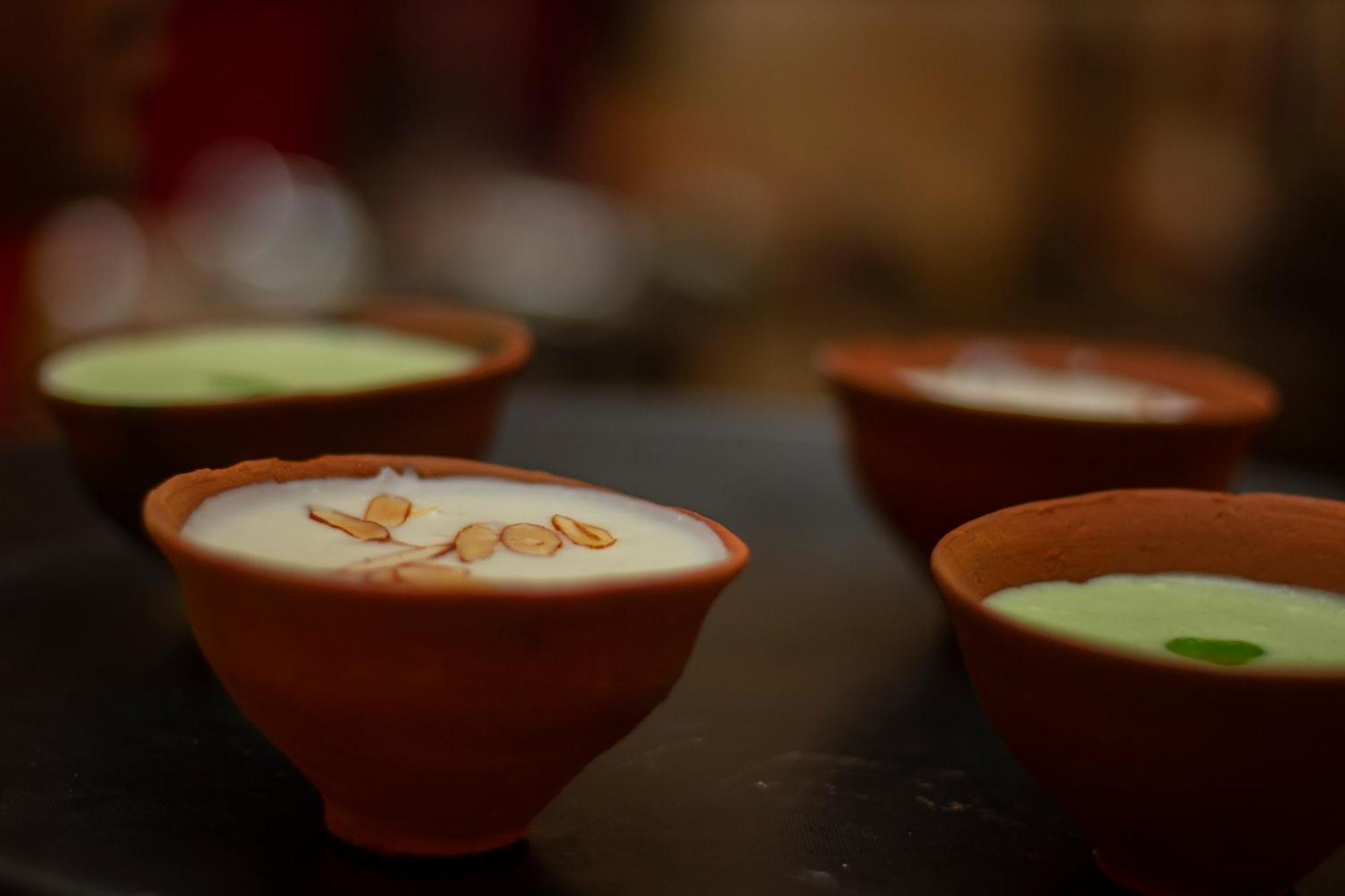 Amritara Suryauday Haveli Hotel Varanasi Bagian luar foto