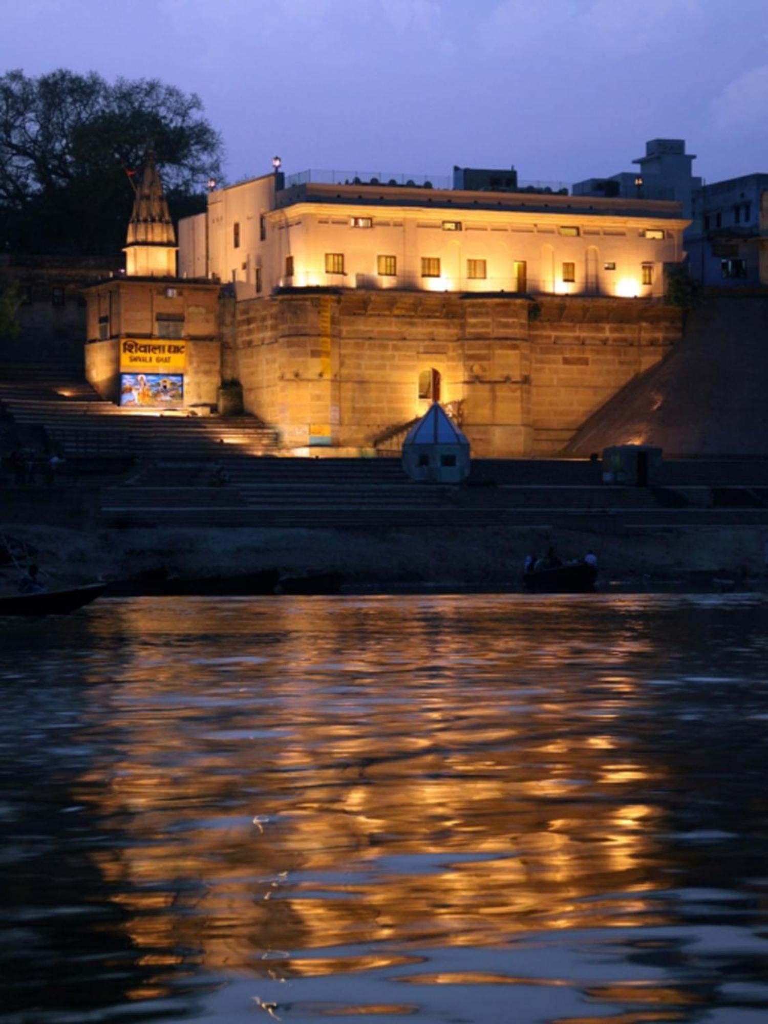 Amritara Suryauday Haveli Hotel Varanasi Bagian luar foto