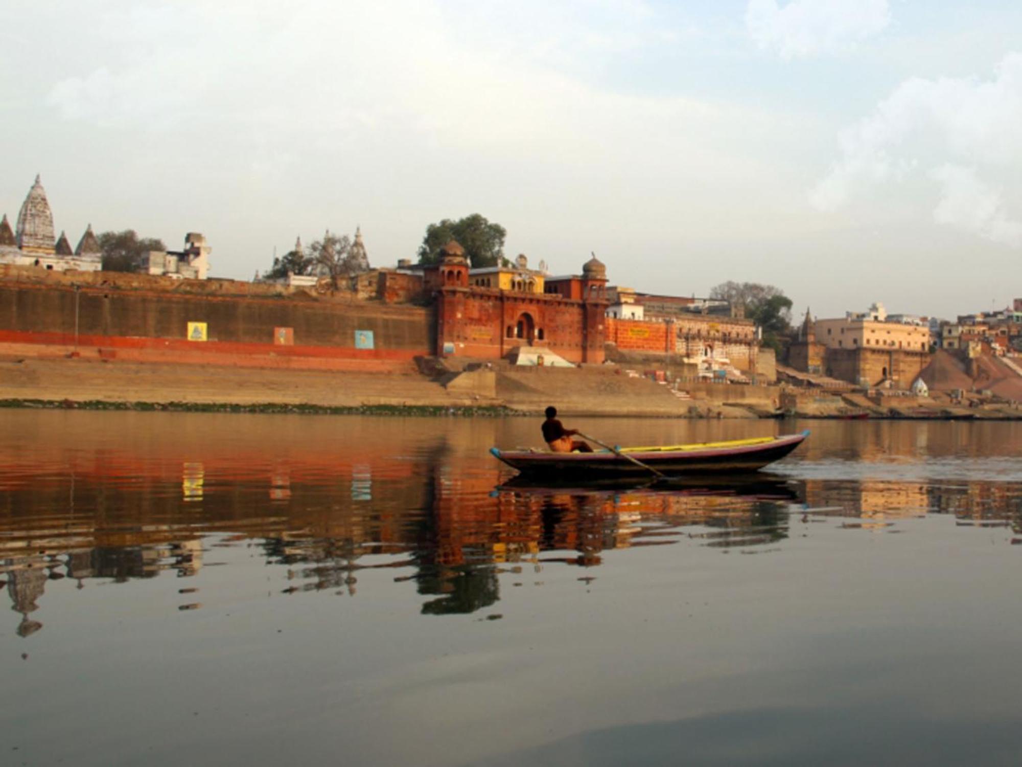 Amritara Suryauday Haveli Hotel Varanasi Bagian luar foto